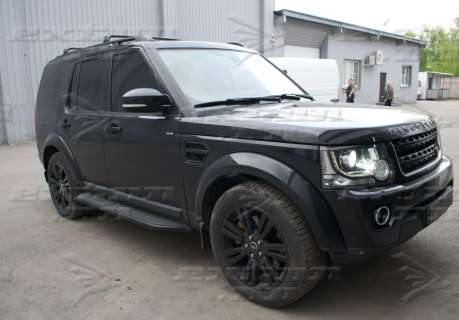   Land Rover Discovery 4 