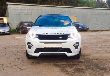  Dynamic Land Rover Discovery Sport 