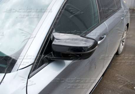 Крышки зеркал BMW 5 серия G30 в стиле M черные