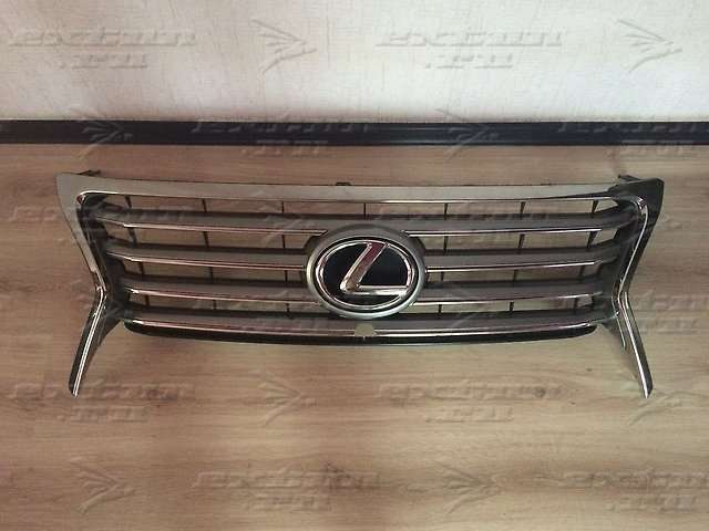 Решетка радиатора на Lexus LX 570