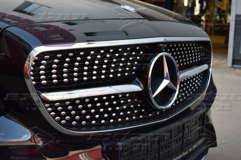 Решетка радиатора Diamond Sport Mercedes E-klasse W213 черная 