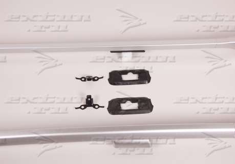 Серебристые рейлинги на крышу Toyota Land Cruiser Prado 150 